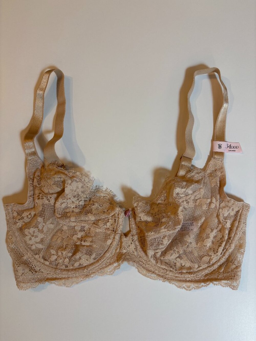 VS Victoria's Secret Nude Lace Underwire Bra 34DDD BRAND NEW